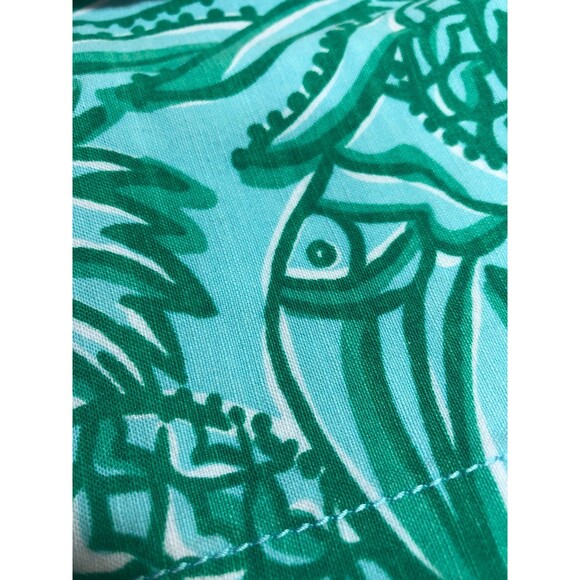 Lilly Pulitzer Shorts Green /Blue/White Tropical Print size 0 - Picture 4 of 9